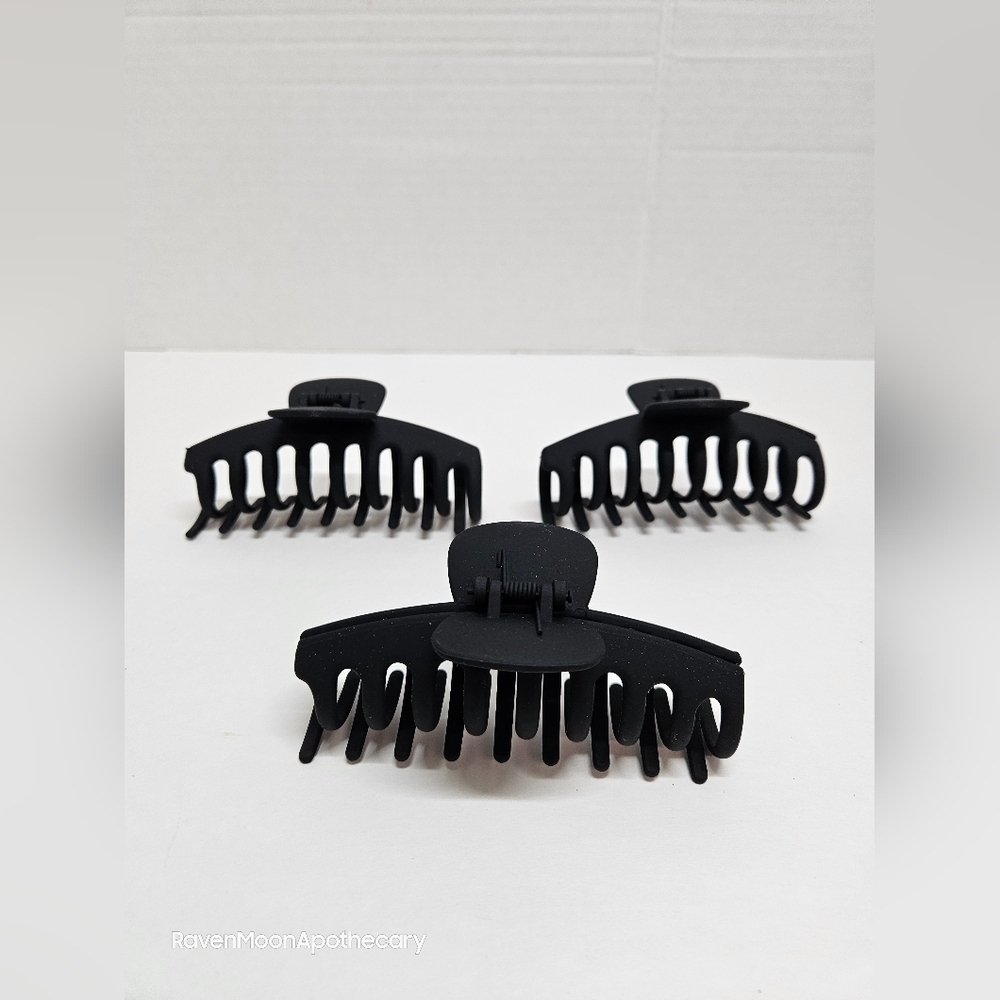 3/15$ Bundle Deal NWOT Hair Clips Black 3 pc